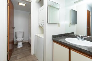 1 bed PV Classic Hallway Bathroom